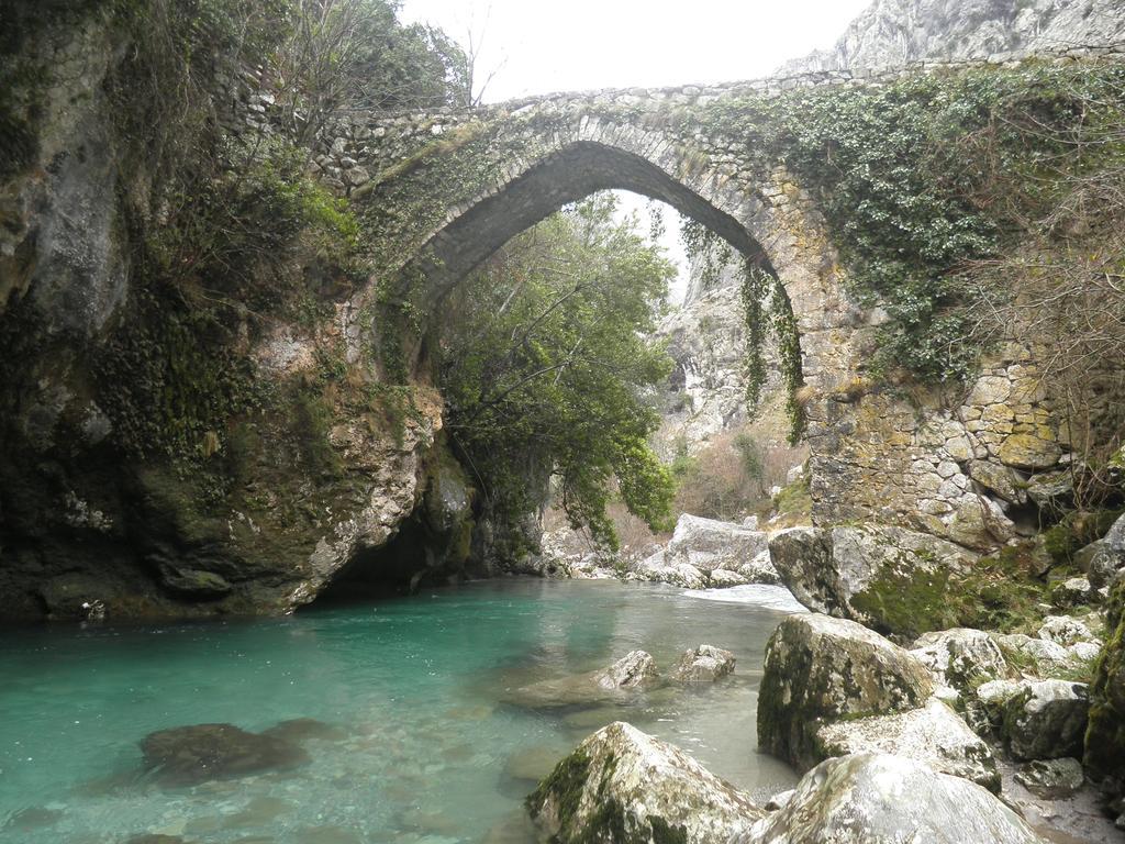 Hotel Garganta Del Cares Poncebos Εξωτερικό φωτογραφία