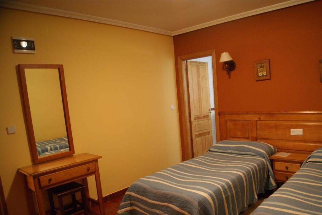 Hotel Garganta Del Cares Poncebos Δωμάτιο φωτογραφία