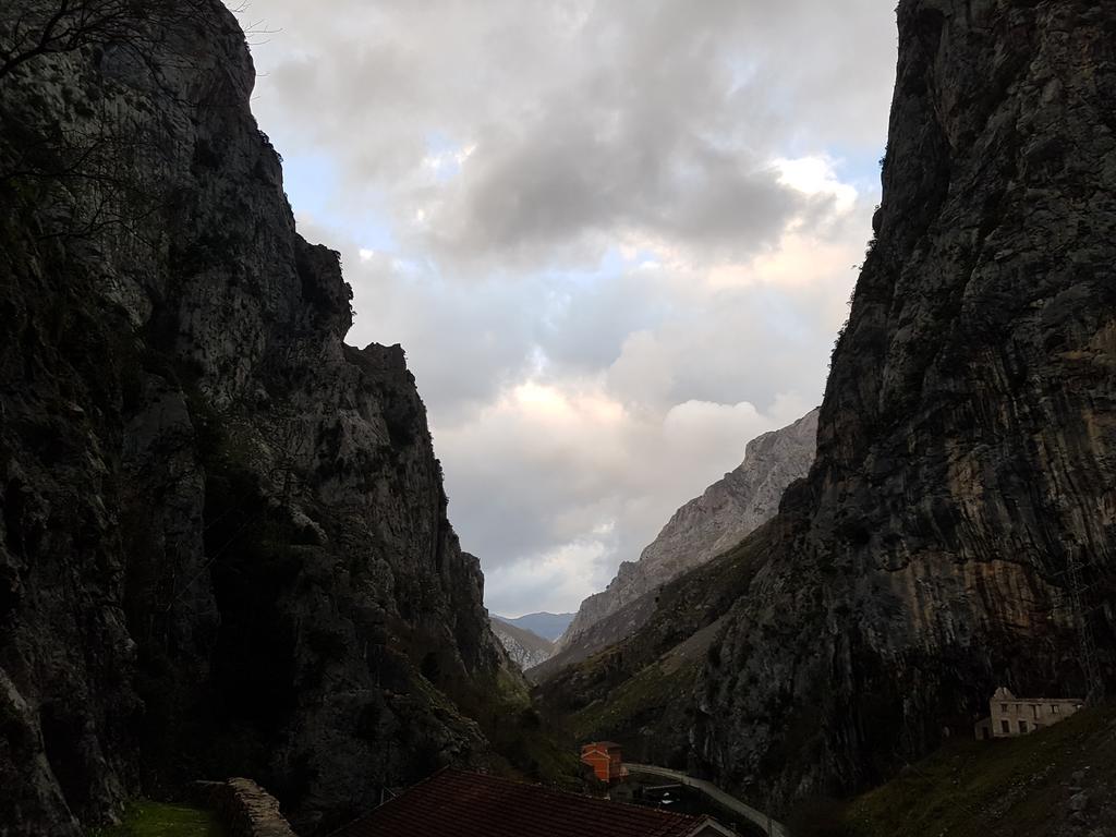 Hotel Garganta Del Cares Poncebos Εξωτερικό φωτογραφία